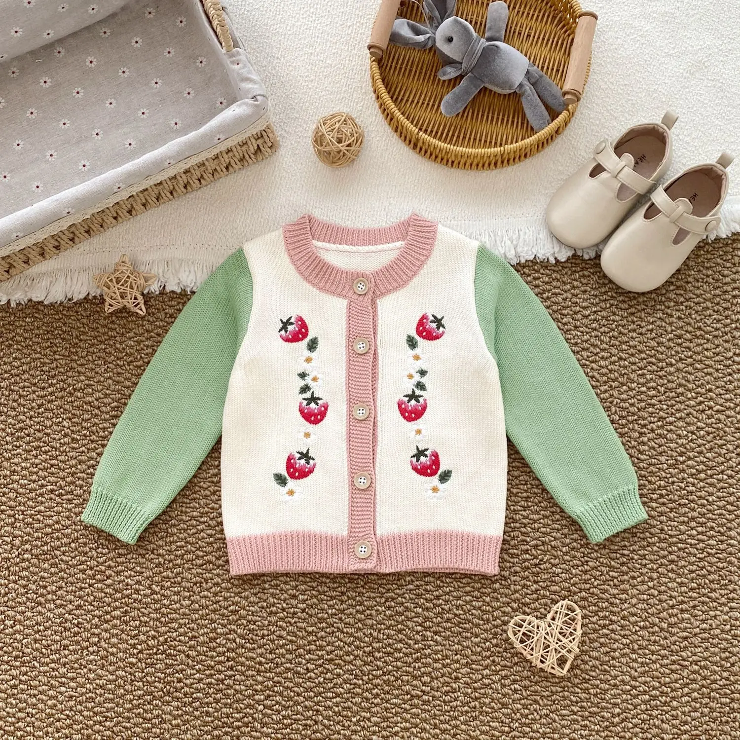 Baby Jacket Cotton A Class Spring Autumn Kids Sweater Knit Cardigan Sweet Strawberry Embroidery Baby Girl Top