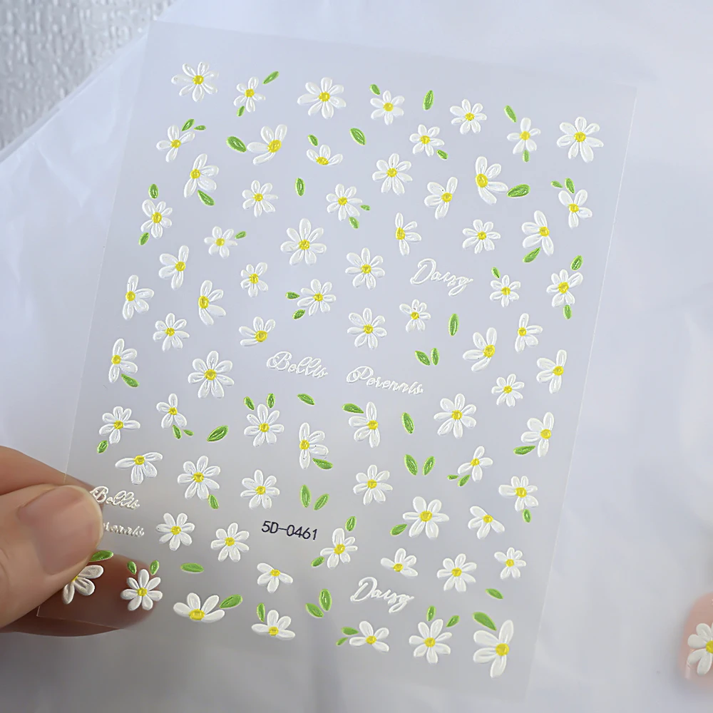 2 Stück 5D weiße Gänseblümchen Design Nail Art Aufkleber geprägte Gänseblümchen Blümchen grünes Blatt Nail Art Aufkleber DIY Frühling Sommer Dekor Aufkleber – Detail 6