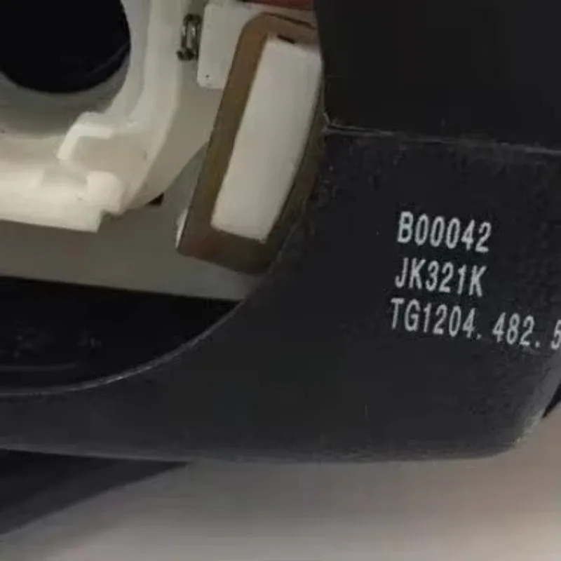 2025Tractor TG1204/1254/1304/1354 مجموعة مفاتيح المركبة، الأجزاء الأصلية