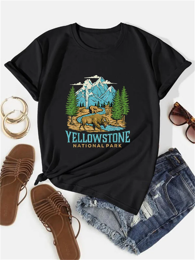 2024 New Yellowstone National Park US Bison Bear Vintage Letter Printed T-shirt Round Neck Casual Comfortable Women\'s Top