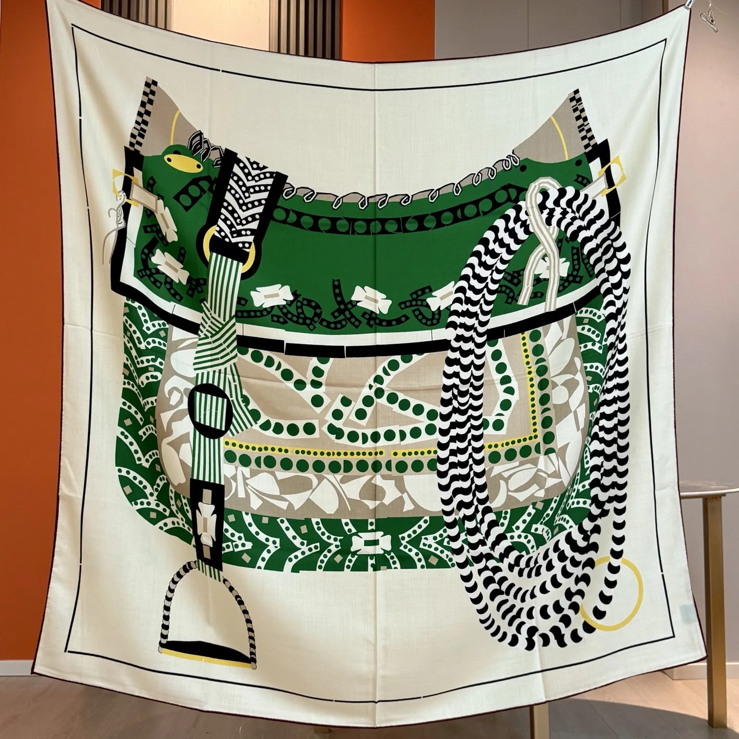 وشاح حريري جديد للخريف والشتاء 70% صوف 30% للنساء - تصميم فاخر، عصري ودافئ، شال كبير، غطاء للرأس، 135*135 سم