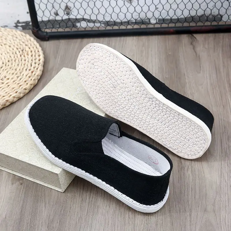 

Beijing Men's Handmade Cloth Shoes Breathable Soft Bottom Multi-Layered Sole All-Season Cotton Upper Slip-On Casual Shoes