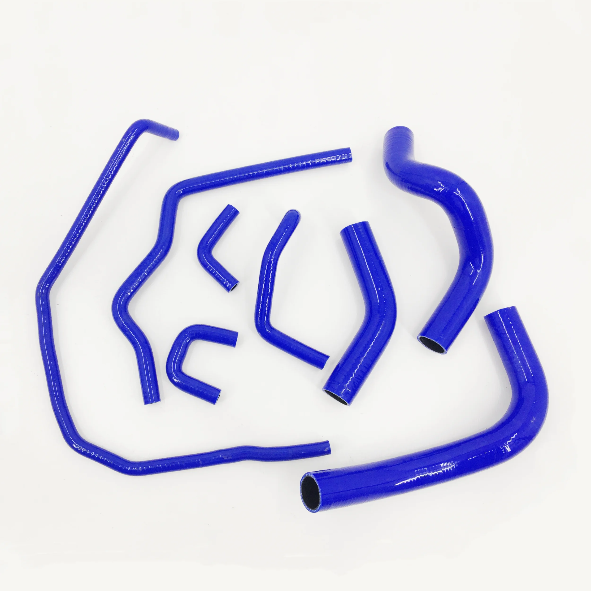 

Подходит для 2004-2014 Nissan Titan Armada Infiniti QX56 5.6L V8, комплект силиконовых шлангов охлаждающей жидкости радиатора