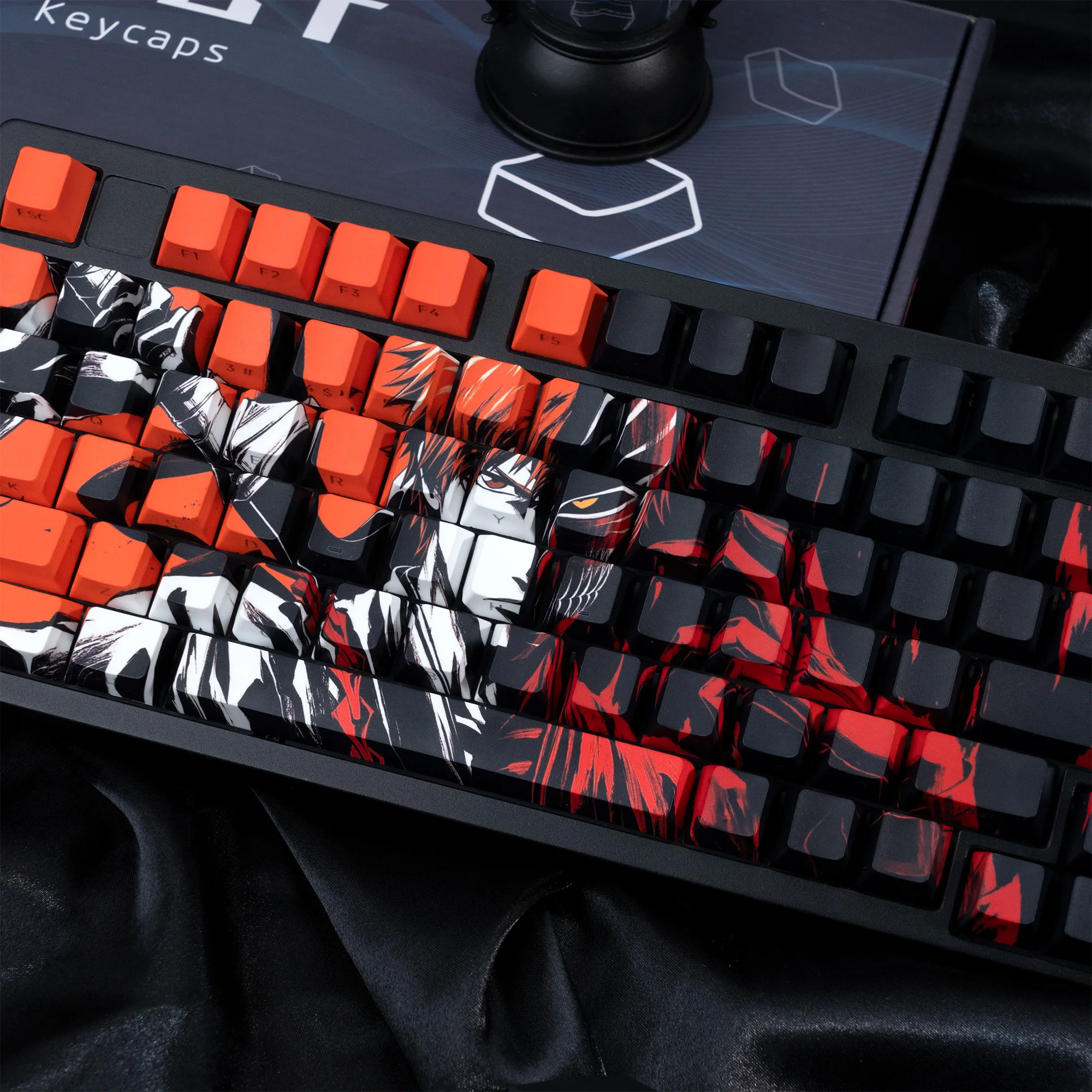 Kurosaki Japanese Anime Keycaps Side Print Shine Though Dye-Sub PBT Cherry Profile Gaming Keyboard Key Cap Double Shot 130 Keys