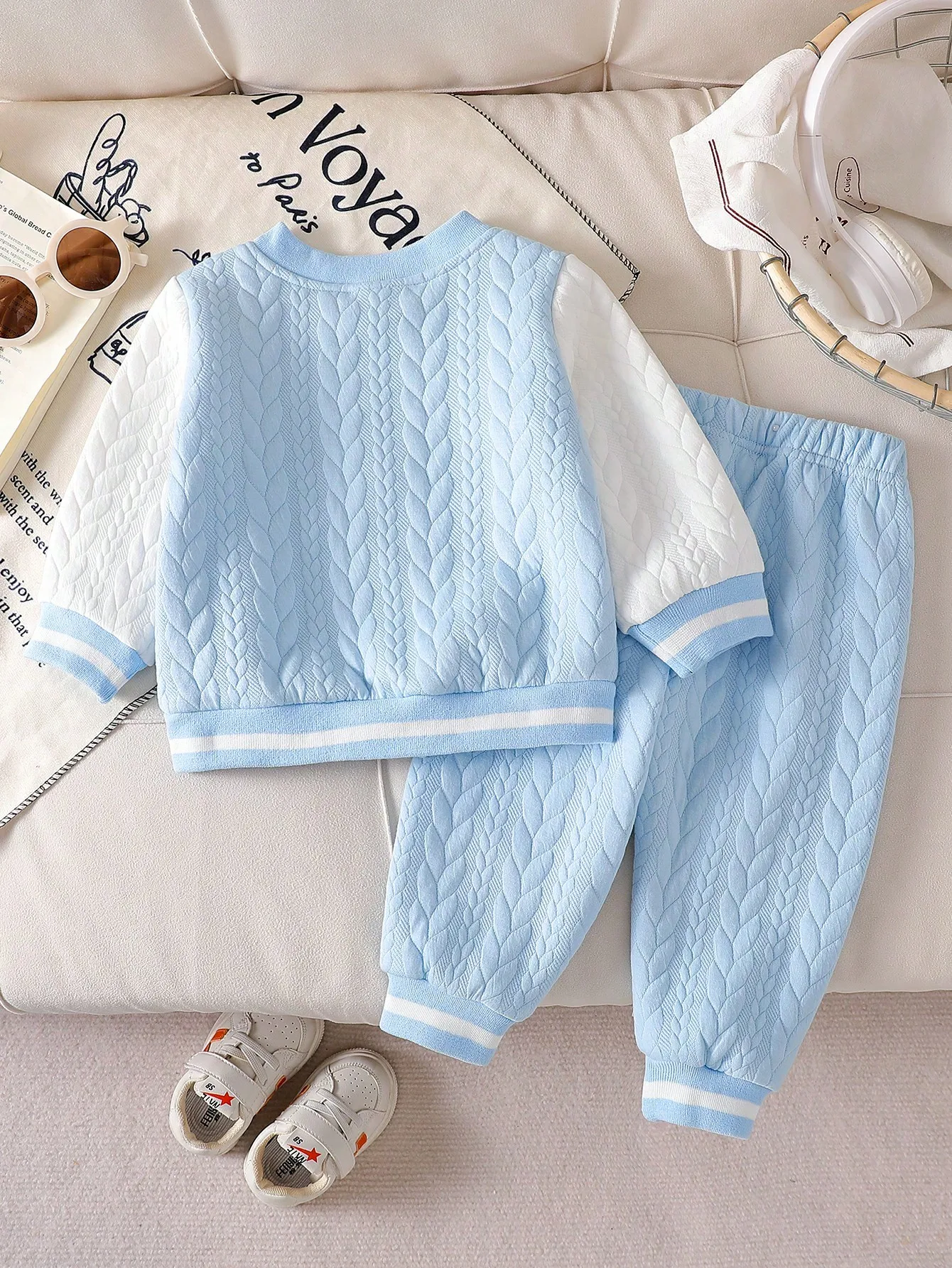 Men's Baby Autumn & Winter Adorable Casual Blue & White Bear Jacket and Blue Knit Textured Bear Long Pants Set, for Daily Outing