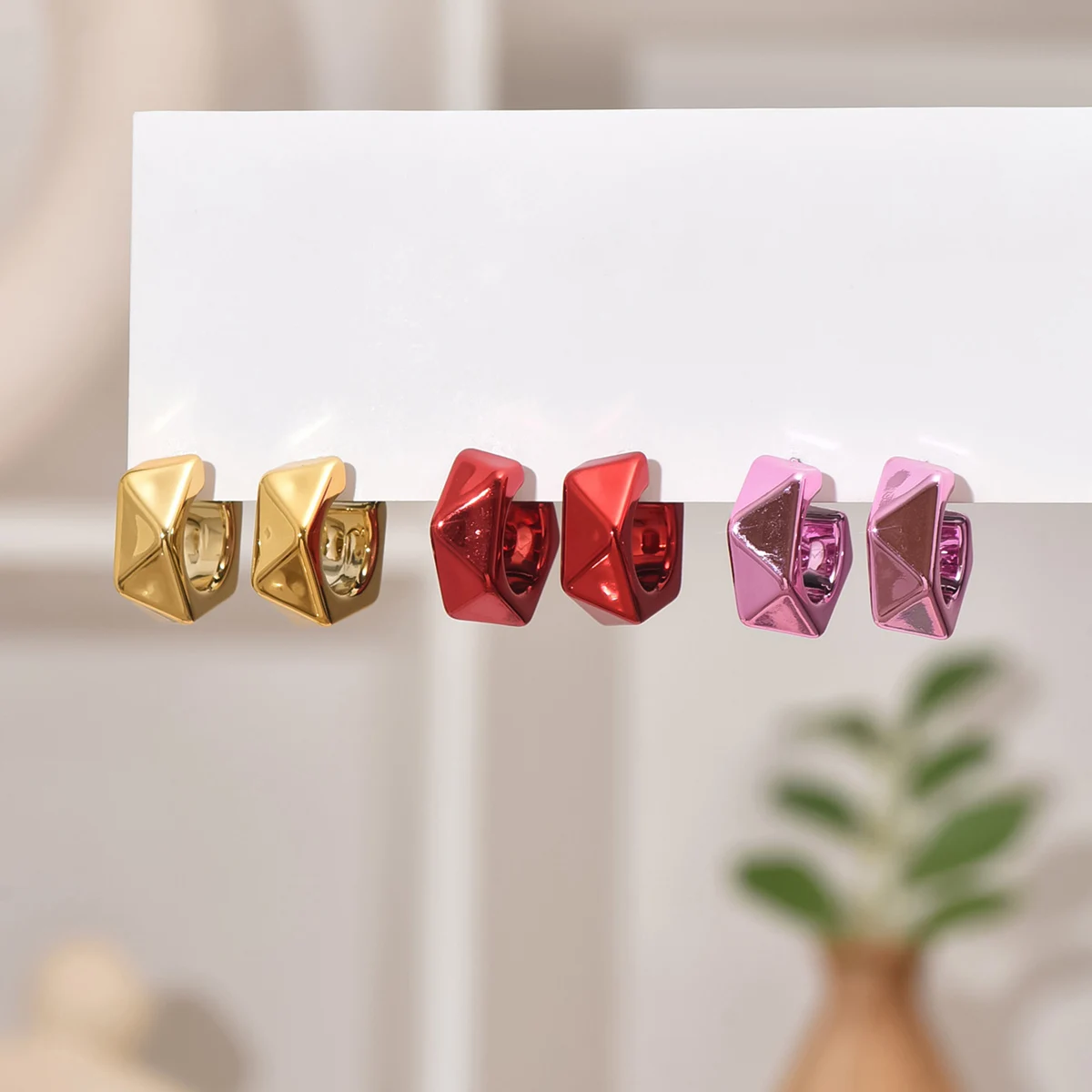 сережки Metallic Color Acrylic Chunky C-shape Hoop Earrings for Women New Irregular Geometric Huggies Earring Glossy Jewelry