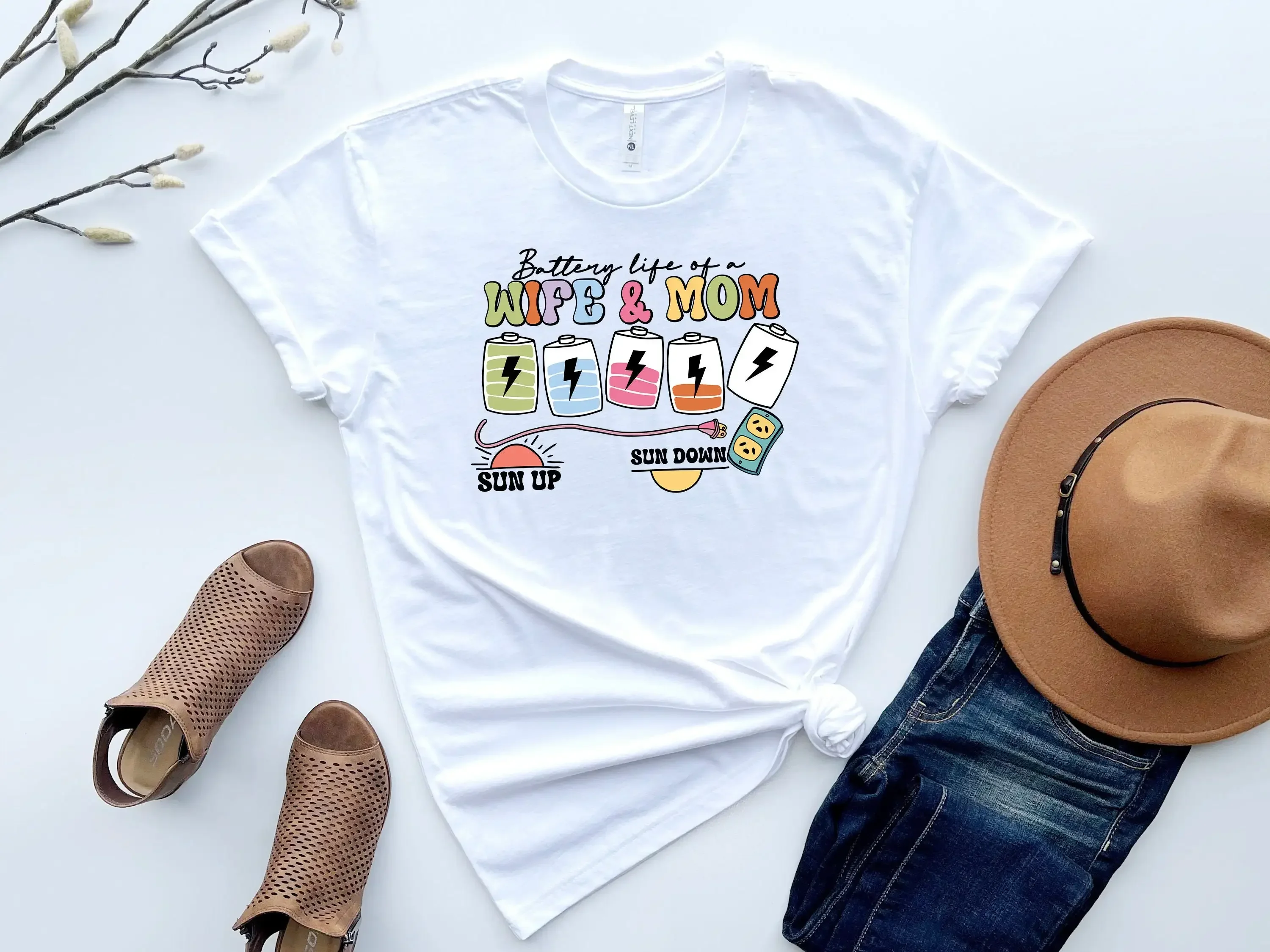 Battery Life Of A Wife Mom T Shirt Funny Sarcastic Mother'S Day Cute