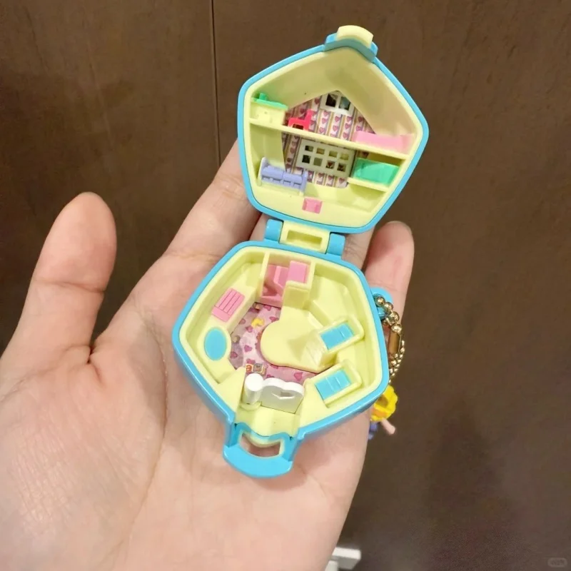 New Arrival Bandai Polly Pocket Treasure Box Charm 4pcs Anime Action Figure Model Doll Ornament Desktop Toy Girl Festival Gifts