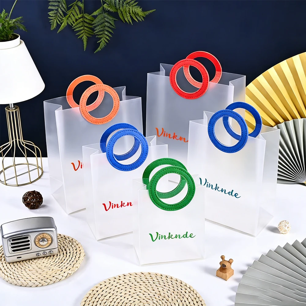 

Оптовая продажа, 24 шт./лот, индивидуальный логотип, ПВХ, ПП, прозрачная матовая прозрачная пластиковая сумка, небольшая подарочная сумка, приветственные сумки для гостей свадьбы