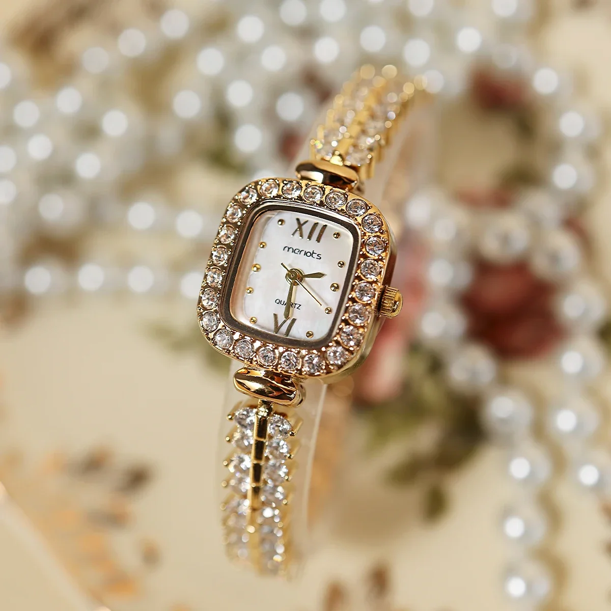 Reloj de cuarzo con diamantes de imitación para mujer, pulsera de lujo con temperamento de cristal, elegante, regalo