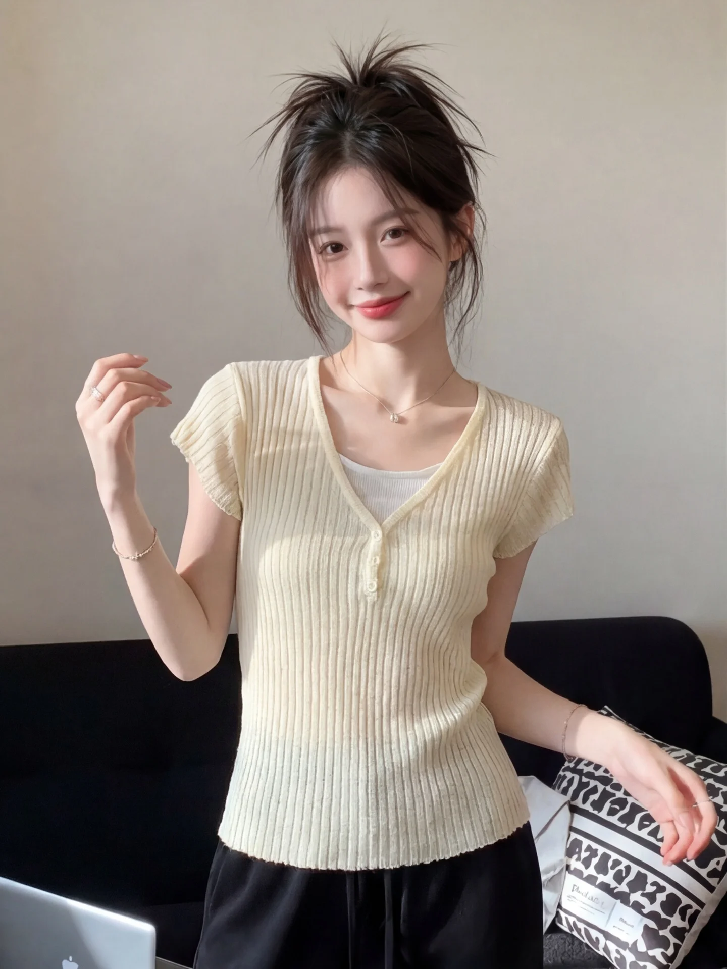 

Ice Silk Short Sleeve Knitted Top Women's Slim Fit Shoulder T-Shirt Korean Style Fashion Daily Wear V-Neck Regular Length