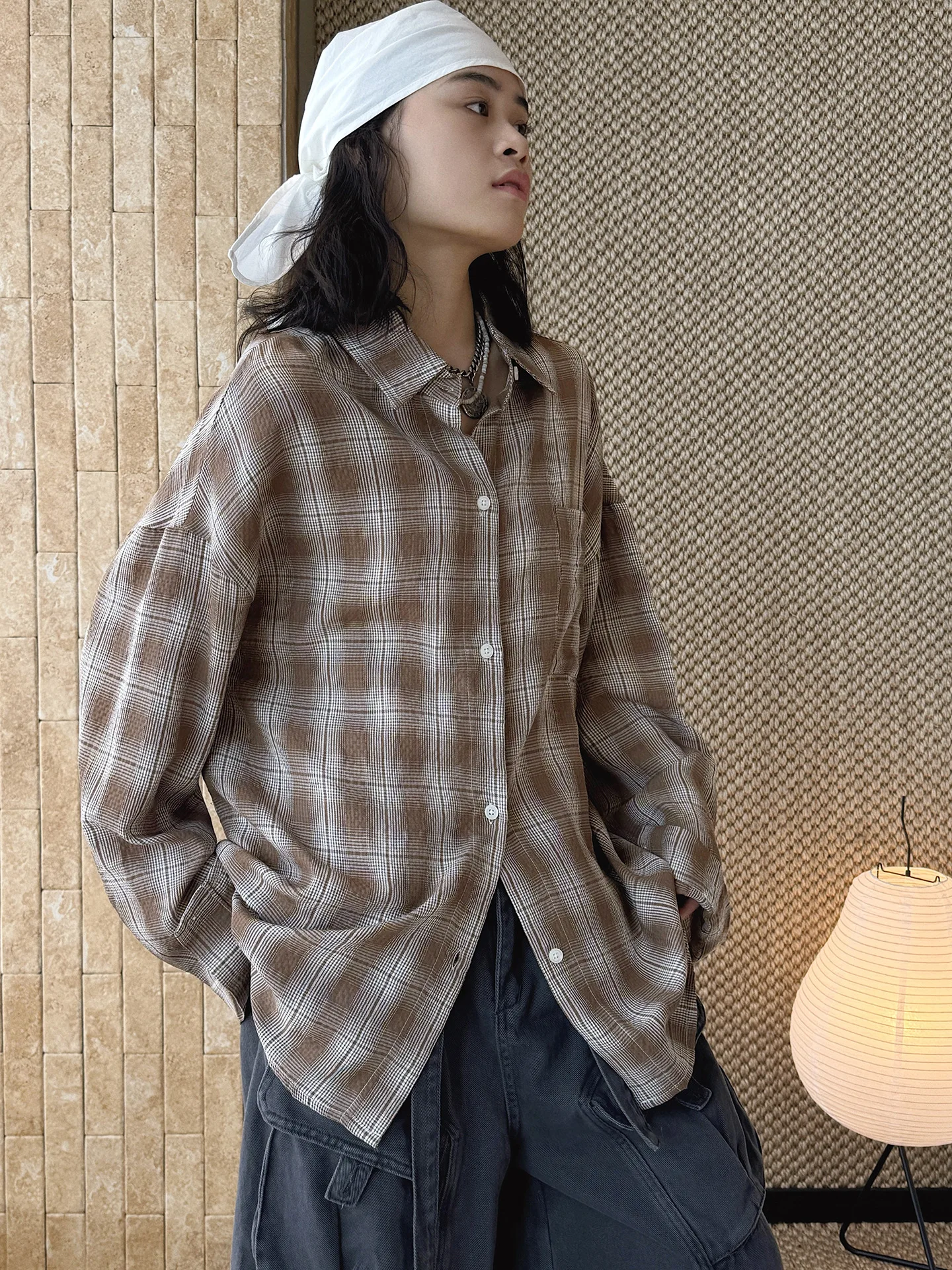 

Spring and summer new Japanese fashionable casual single pocket plaid shirt layered top for women