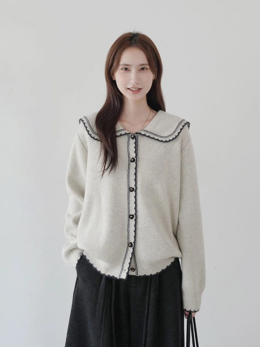

Loose Fit Thiened Korean Sle Sweater with Button Lace Collar Knot Design Winter New Arrival Women's Top