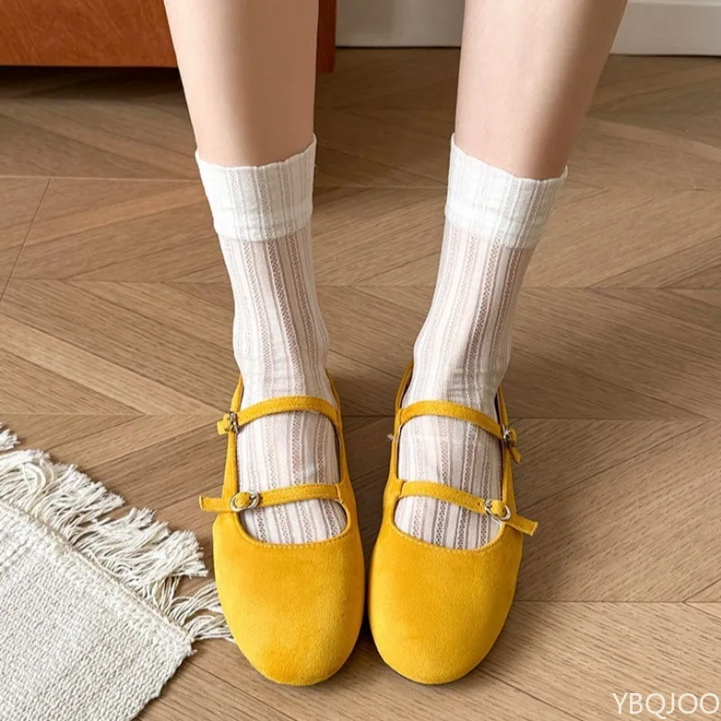 حذاء فردي من جلد الغزال بتصميم كلاسيكي مسطح للنساء لربيع وصيف جديد بمقدمة مستديرة وبسيط ومريح ومنخفض من الأعلى #3