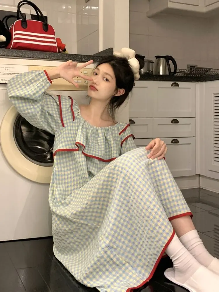 

Новая весенне-осенняя клетчатая ночная рубашка контрастного цвета с рюшами и длинными рукавами для женщин, корейская свободная домашняя одежда, милые пижамы для сна