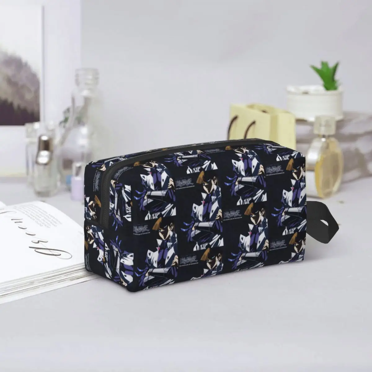 Blue-Eyes White Dragon Japanese Anime Yu-Gi-Oh Makeup Bag Cosmetic Storage Dopp Kit Toiletry Cosmetic Bag for Women Beauty