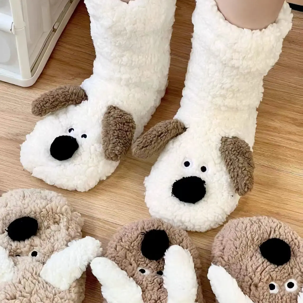 جوارب شتوية نسائية جديدة برسوم كارتونية لتدفئة الساقين من صوف شيربا، جوارب نوم سميكة ودافئة مع قدم لاصقة مانعة للانزلاق #6