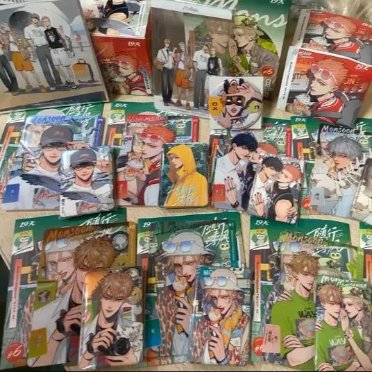 

2025 Official Old Xian's Works 19Days Monsoon Companion Series He Tian&Mo Guan Shan Acrylic Card Specified Edition