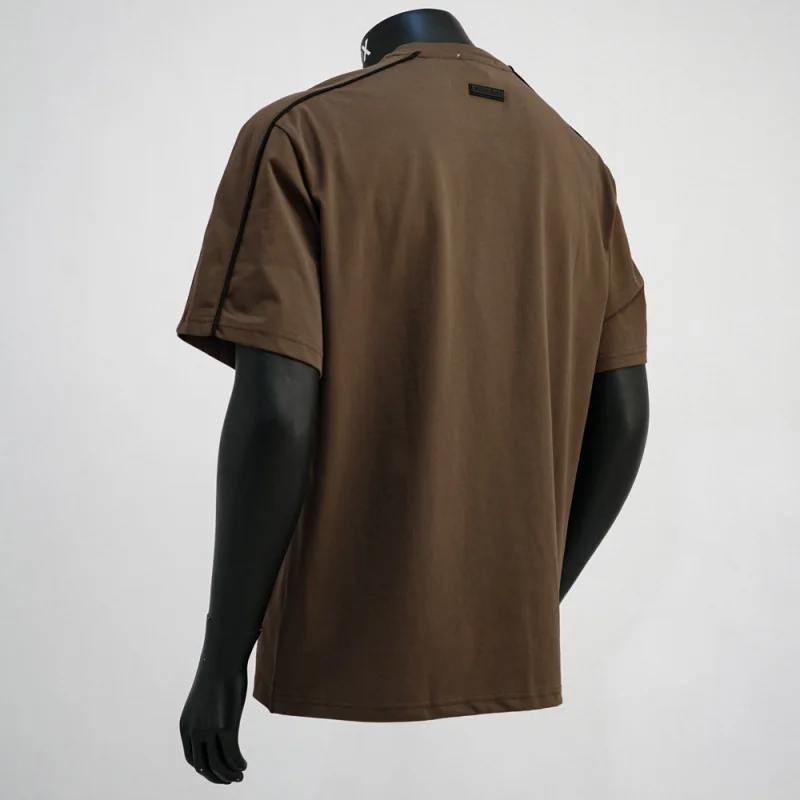 Breathable, comfortable and cool short sleeved T-shirt for men in summer