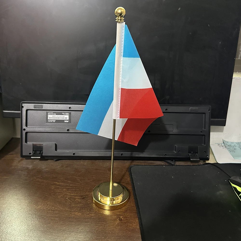 Bandera de Luxemburgo para escritorio – Decoración oficina y despacho - imagen 2