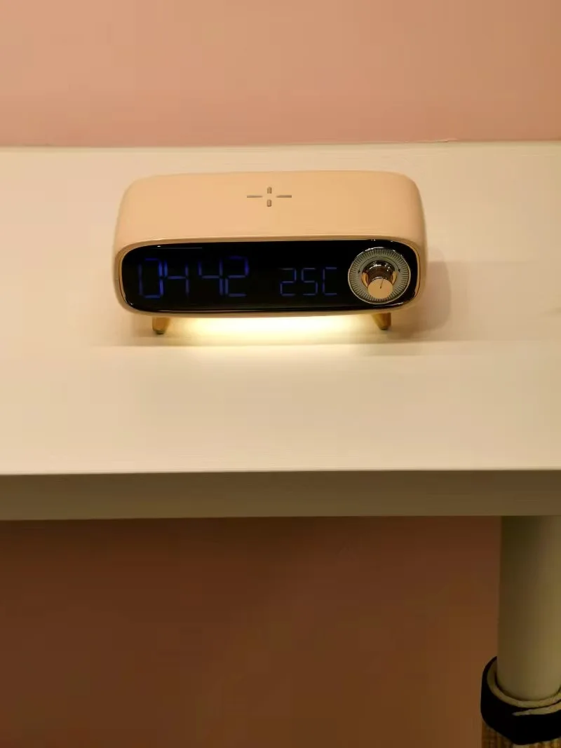 มัลติฟังก์ชั่นบลูทูธ Haut-parleur, ชาร์จรายงาน sans fil, ชาร์จ de chevet six en un, veilleuse, บรรจุ, อุณหภูมิ