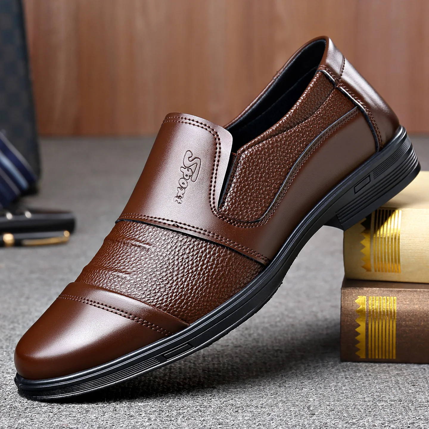 Men's Casual Leather Shoes Spring Autumn Fashion Soft Sole Top Soft Men's Footwear Comfortable Design for Everyday Wear