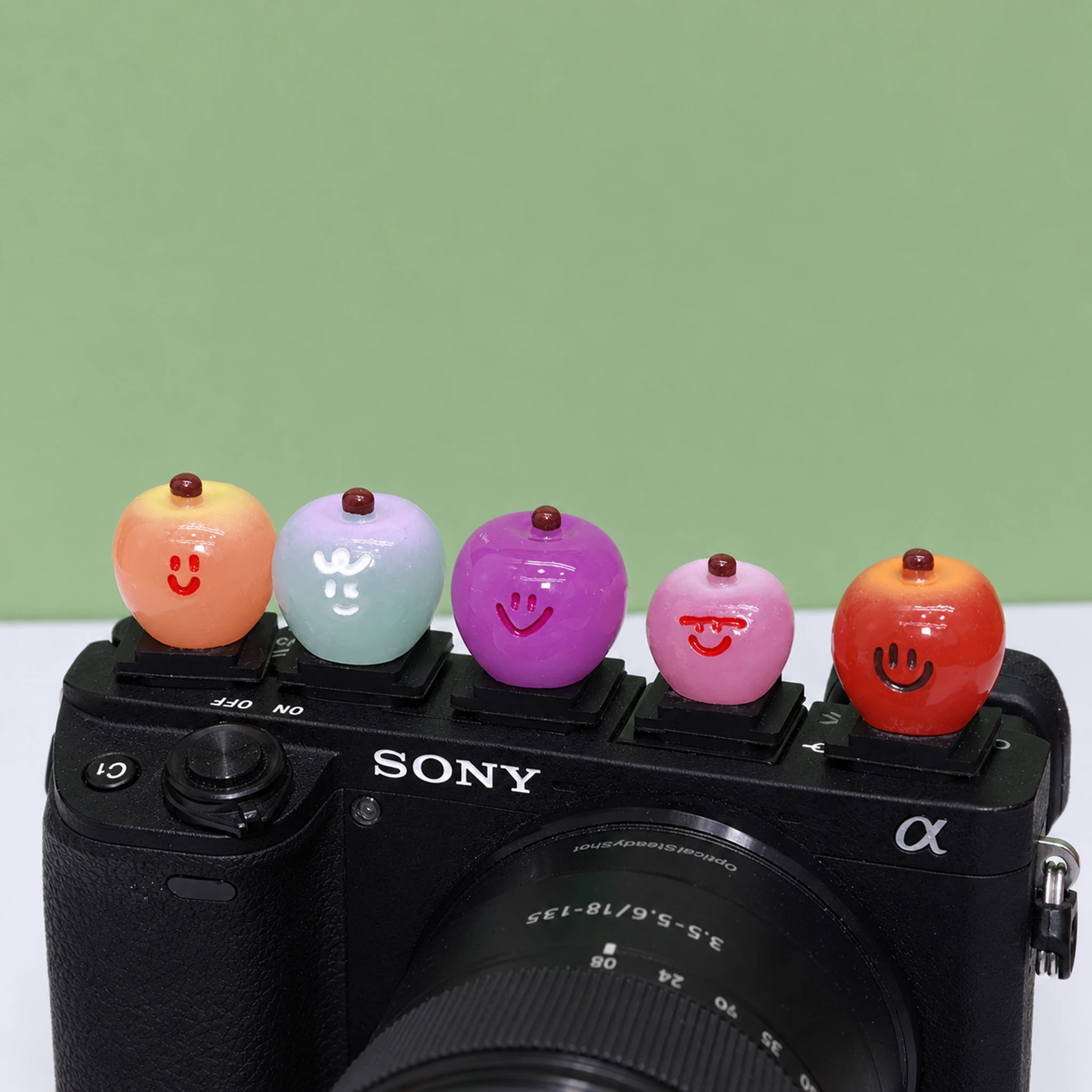 Camera Hot Shoe Cover Cute Luminous Apple Glow in the Dark Hot Shoe Cap Dustproof Cover DSLRs Mirrorless Photography Accessories