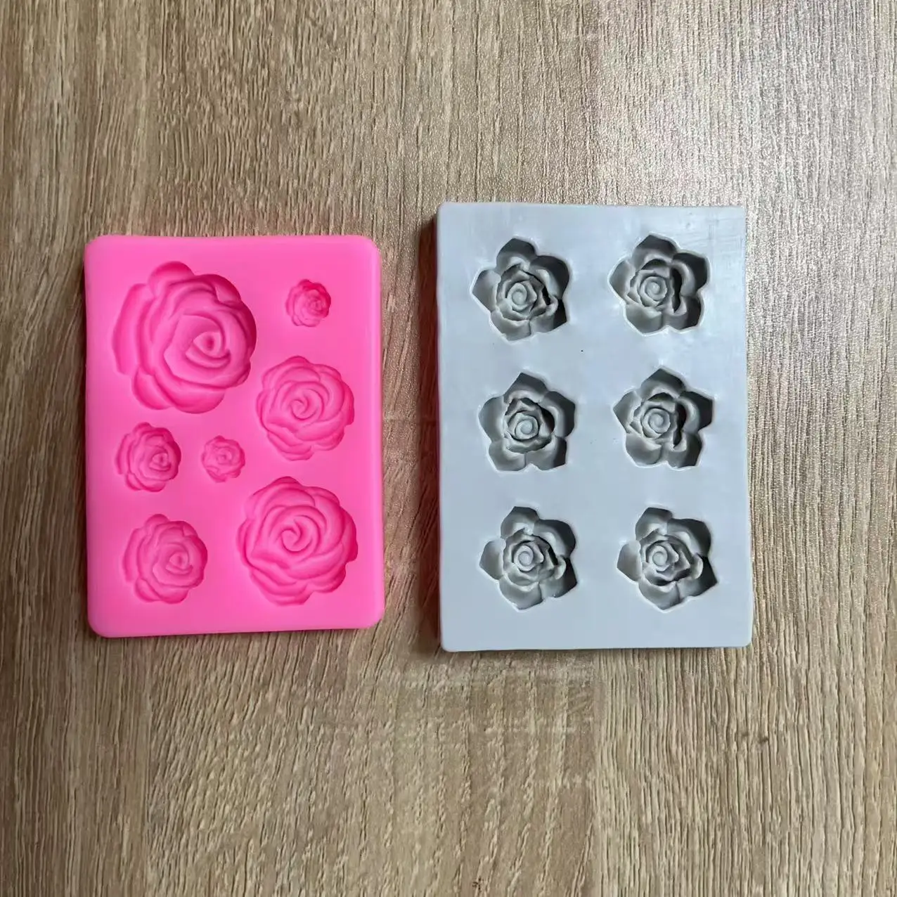 Silikonform „Graue Rose“, Form „Rosa Rose“ (mit 7 gleichförmigen Formen, in großen und kleinen Größen), geeignet für Kuchen, Seifen, Schokolade, Weichkuchen. – Detail 2