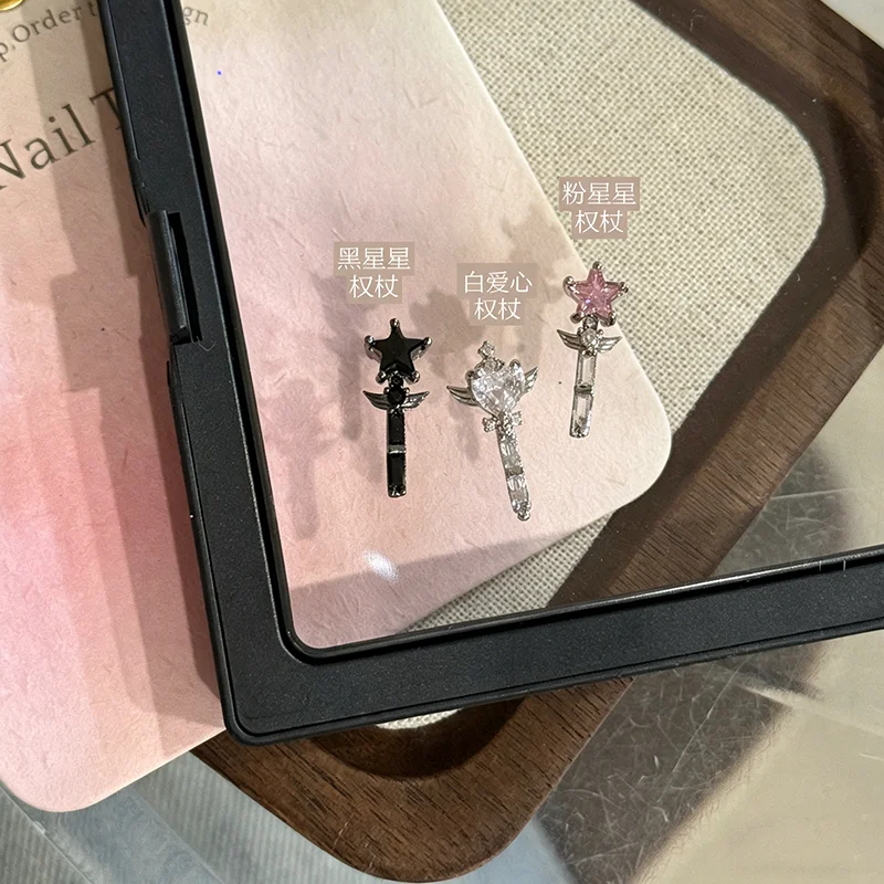 Super Błyszczące Ozdoby do Paz – Sailor Moon Wand recenzja i cena