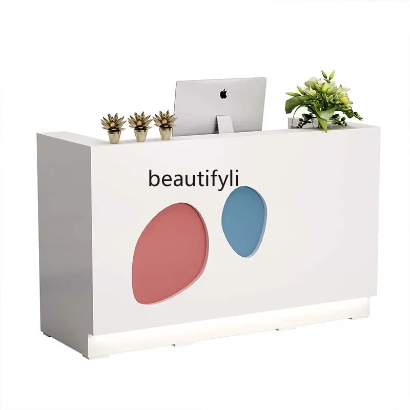 

Light luxury checkout page Beauty haircut Catering Foot bath Nail art Clothing Store Training institution Bar Front desk Counter