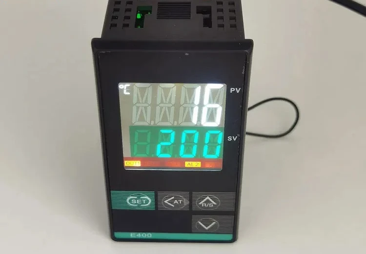 

Интеллектуальный контроллер температуры E400 LCD RH400 с коммуникацией RS485 и передатчиком 4-20 мА