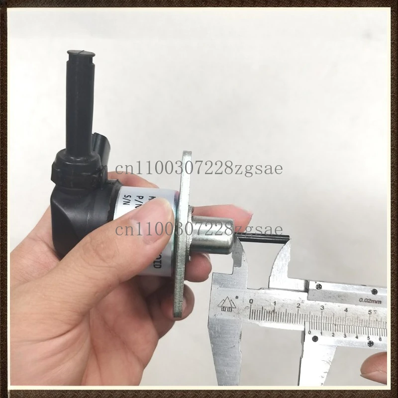 Engine flameout solenoid valve switch