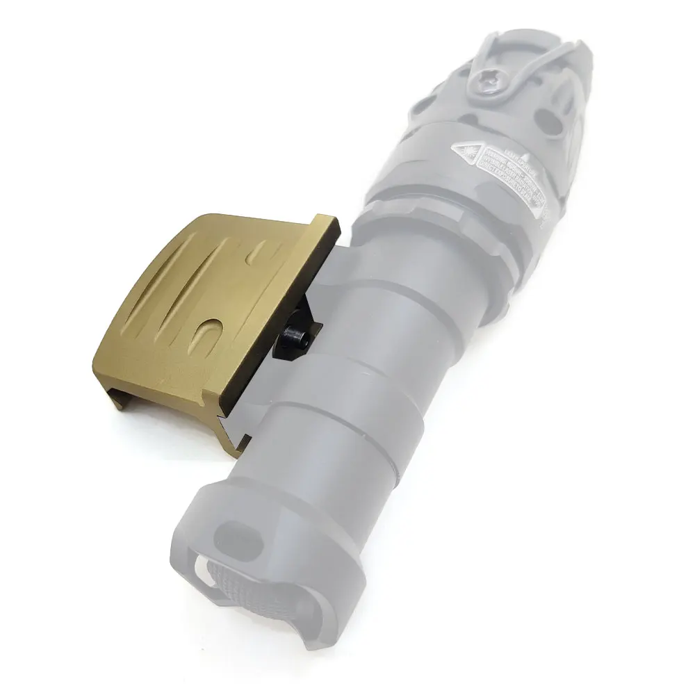 Tactical Scout Light Offset Mount Bracket for M300 M600 Flashlight Wea-pon Accessories SOTAC GEAR