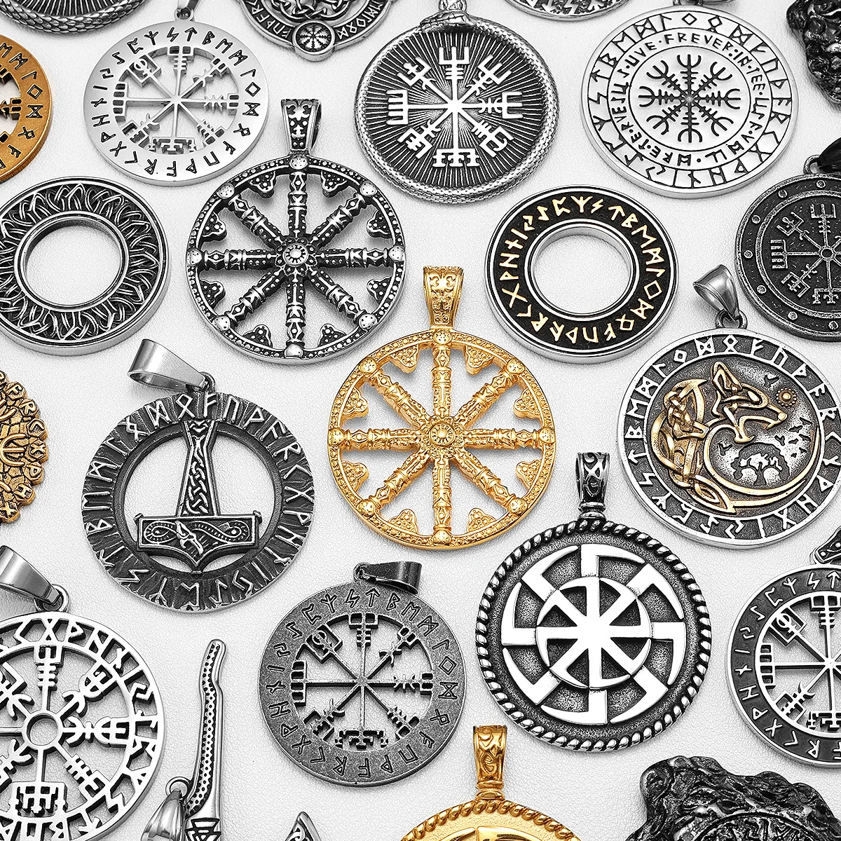 Viking Variety Compass Men Pendant Necklace Stainless Steel Nordic Myth Celtic Knot Chain Retro Rap for Friend Male Jewelry Gift
