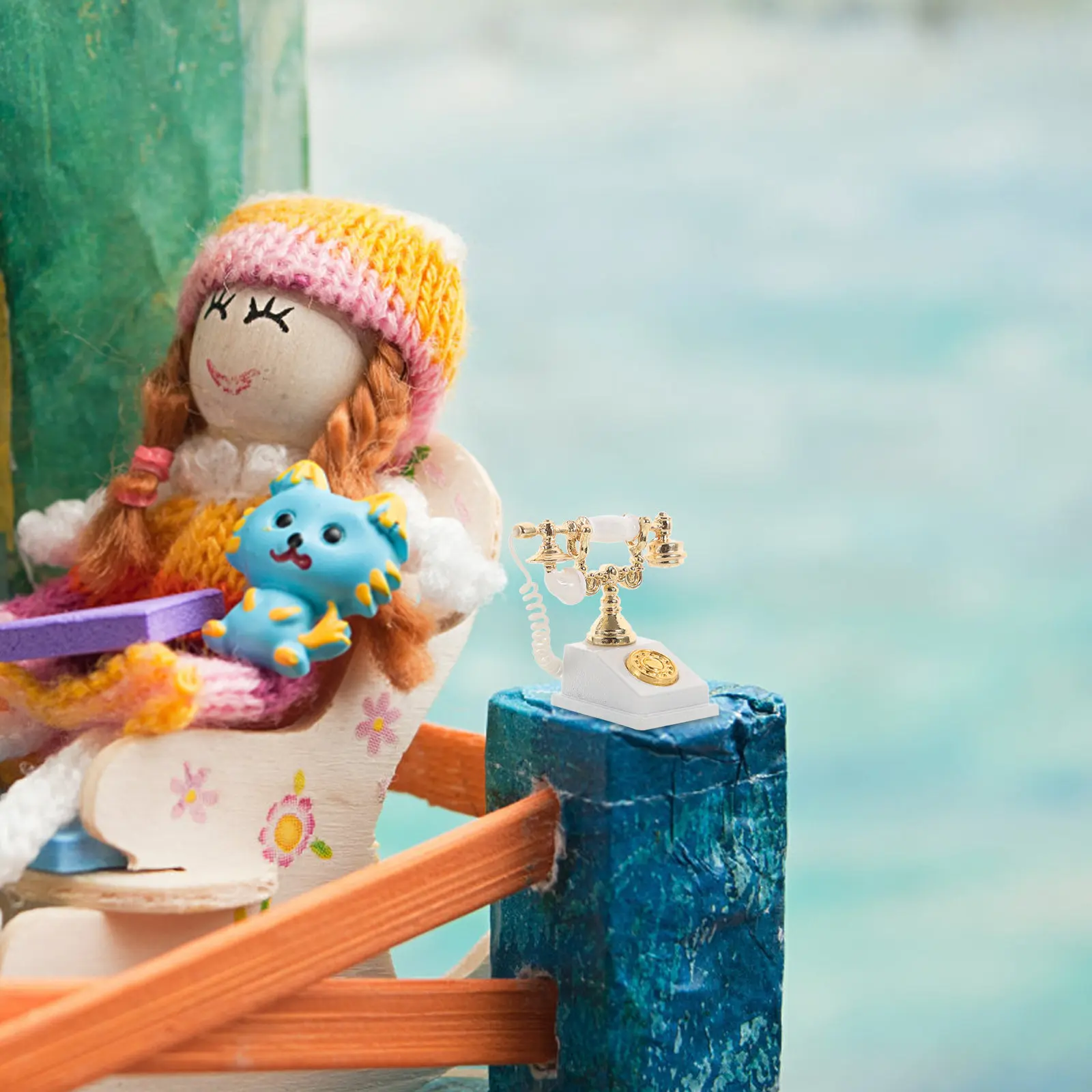 

1:12 Scale Retro Miniature Telephone Vintage Style Dollhouse House Interior Decor Living Room Scene Accessory White