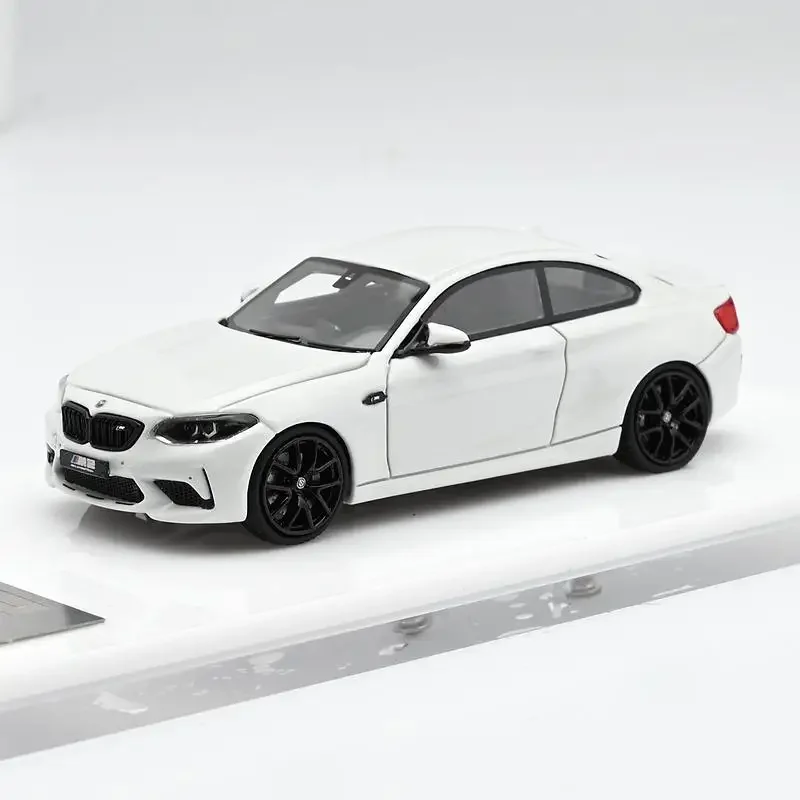 صالة السيارات 1:64 BMW M2 إصدار محدود من نماذج السيارات النهائية الثابتة من الراتنج، مجموعة ألعاب للأطفال، هدايا السنة الجديدة للأصدقاء