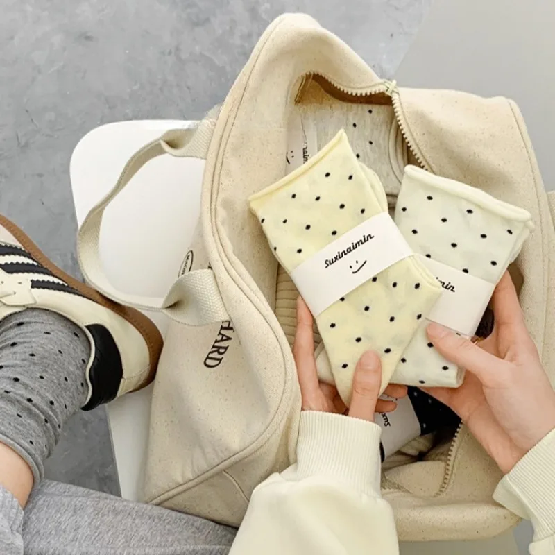 6켤레 도트 무늬 여학생용 귀여운 대학생 스타일 롤업 엣지 중목 양말 여성용 가을 면 중목 양말