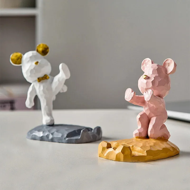 Creative Light Luxury Violent Bear Ornament, Multi-Functional Desktop Phone Holder, Cute Lazy Bracket for Living Room & Study