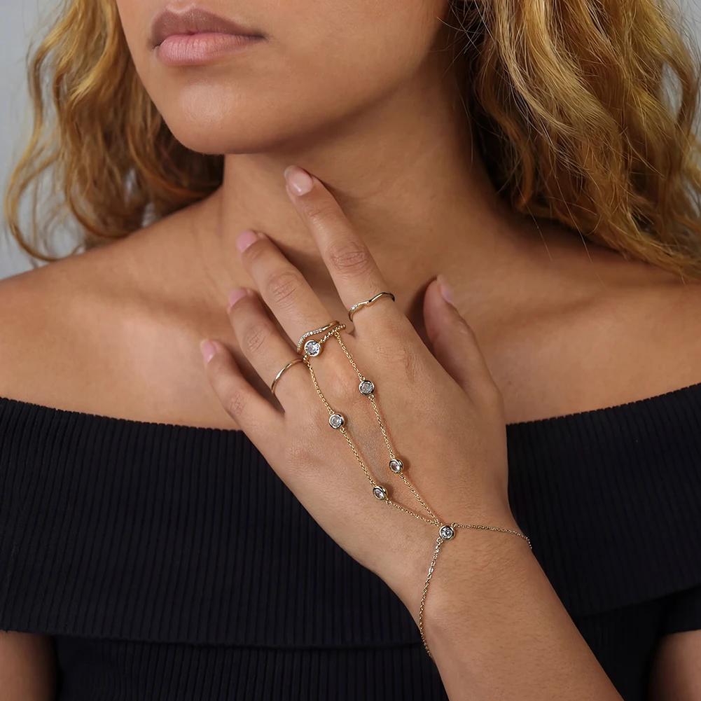 

KISS MANDY 925 Sterling Silver 5A Clear Zircon Finger Chain Bracelet Fashion Link Chains Finger Ring Bracelet Jewelry Gift APV05