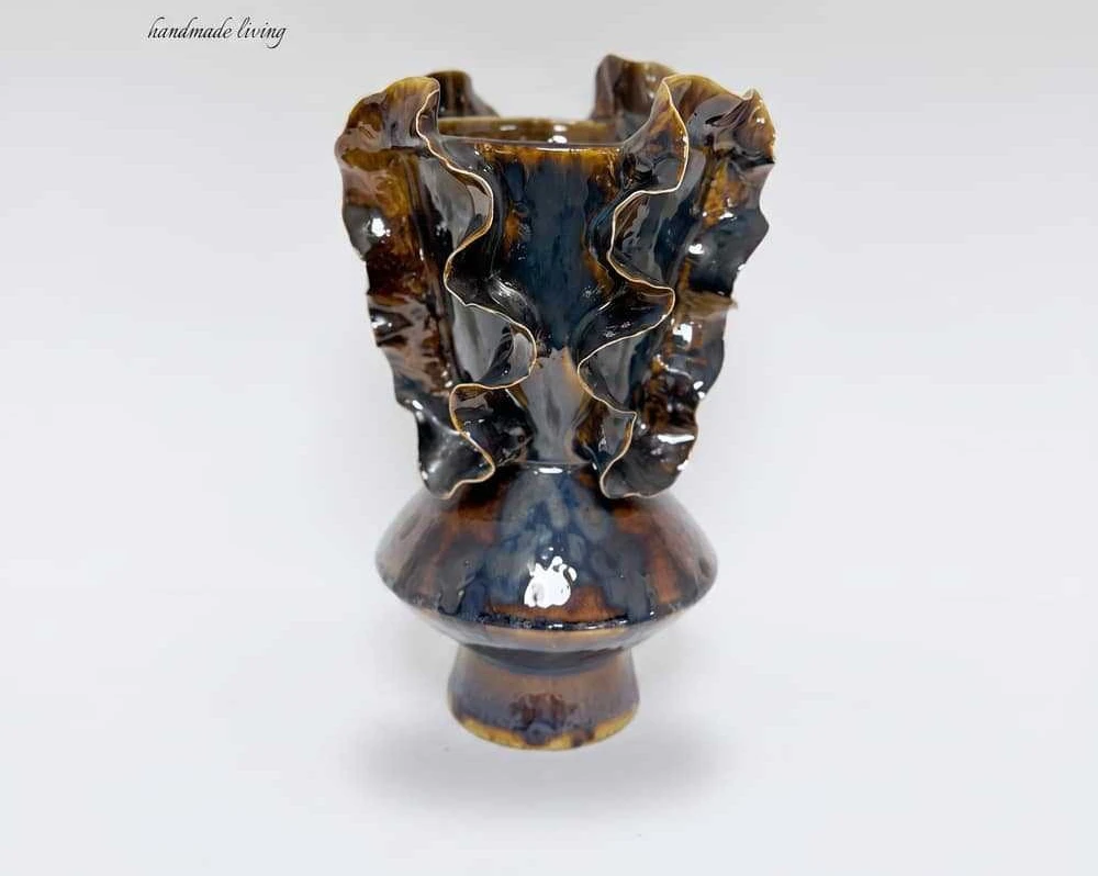Kiln-changed glaze relief special-shaped ceramic vase, modern art soft decoration