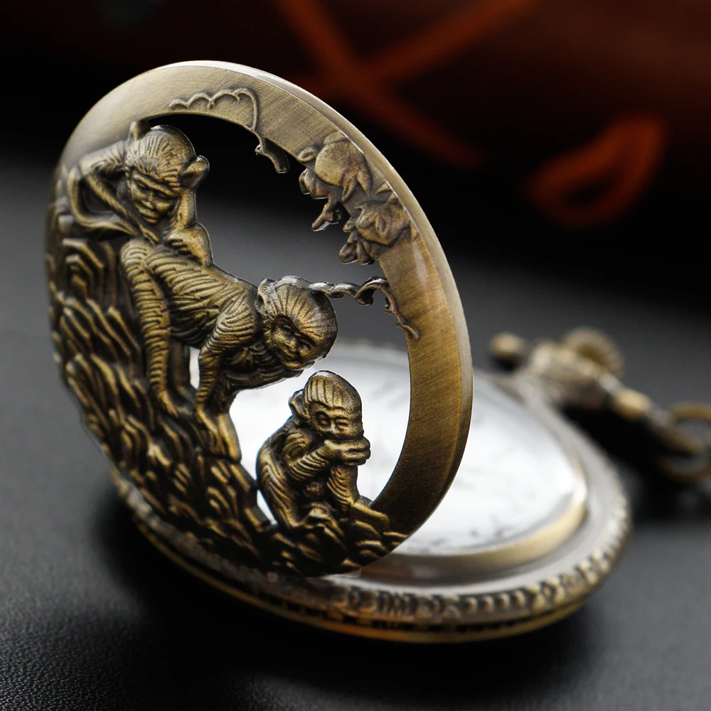 Antique Monkey Embossed Hollow Quartz Pocket Watch Vintage Digital Display Necklace Pendant Accessories Men's Holiday Gift