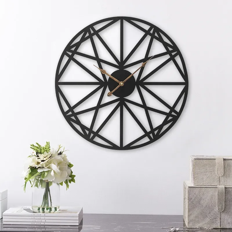 for European Retro Metal Wrought Iron Roman Wall Clock Silent Simple Living Room Decor
