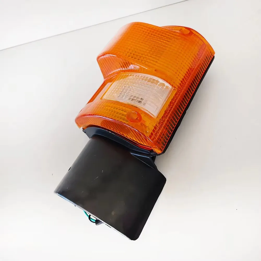 Pair Car Front Corner Light  For Mitsubishi Fuso Fighter 1984-1993 FN418 Turn Signal Light Lamp MC844222 MC846684