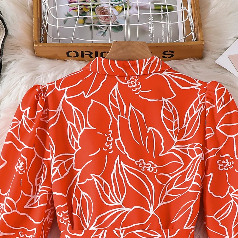 Langärmliges Kleid mit rotem Umrissdruck für Teenager-Mädchen, Stehkragen, geraffte Taille, mehrlagiges Rüschen-Swing-Outfit für Kinder im lässigen Stil – Detail 11