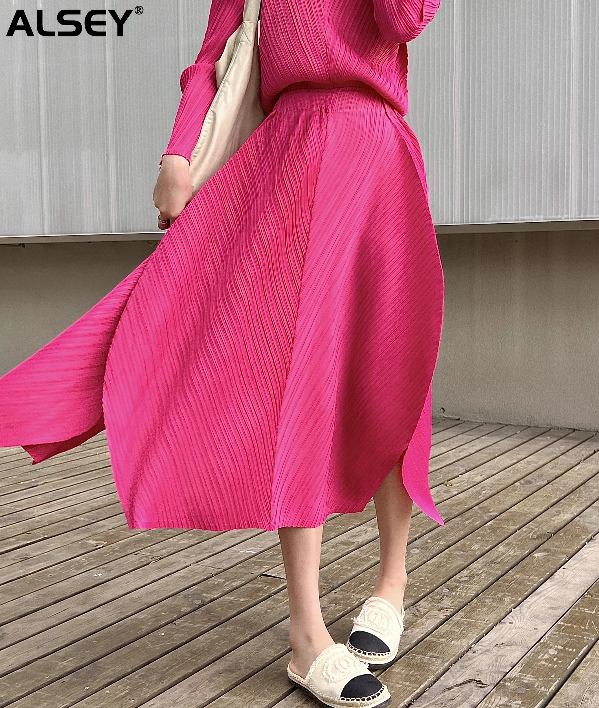 

Miyake Pleated Women's Skirt Mid-length Skirt A-type Bud Fairy Temperament Elegant Aesthetic Set Dress 2023 Spring Summer New