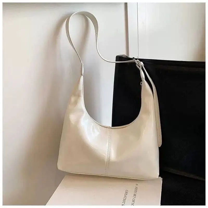 

Crescent Tote Bag, Women Underarm Handbag Vegan Leather Zipper Shoulder Purse Hobo for Evening Shopping Casual