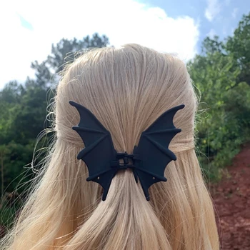 1 Piece Halloween Hair Accessories Metal Bat Hair Clips Black Color Cute Fashion Shark Clip For Women Girl Headwear Gifts