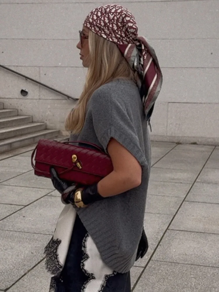 

HH Women Fashion Simple Round Collar Loose Versatile Vest Autumn Female Solid Resilience Knitted Sleeveless Pullover Top