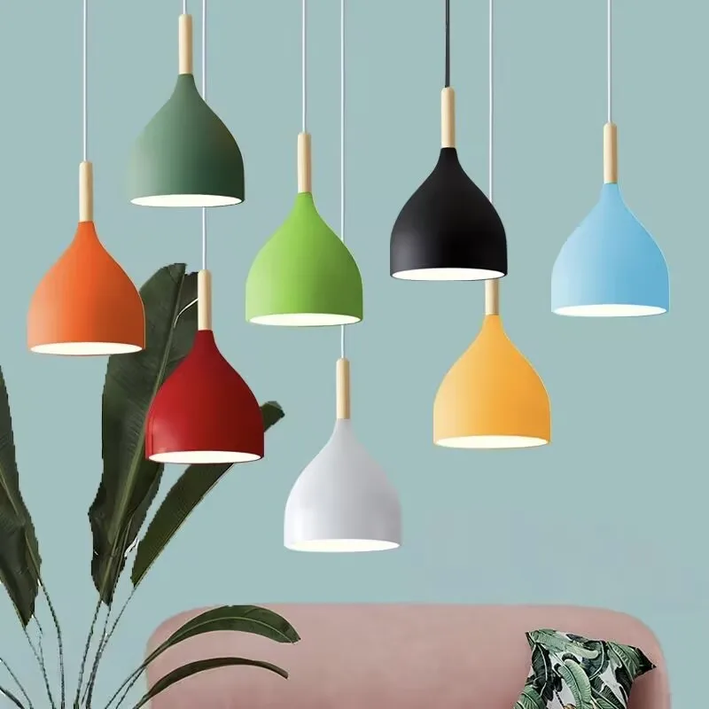 Colorful chandeliers in the Nordic restaurant, chandelier for the dining room bar, Macaron three-head chandelier