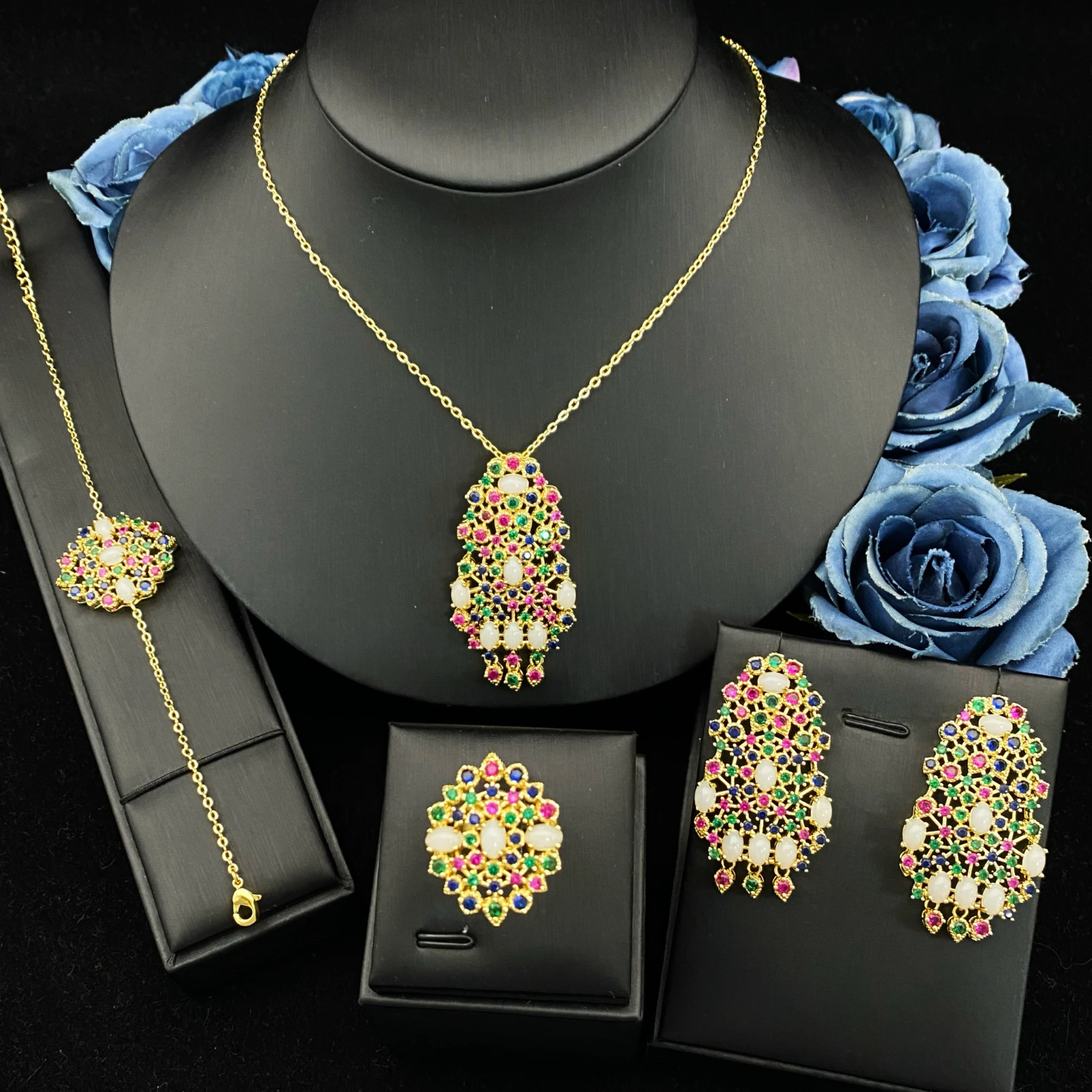 

Набор имитационных мини-украшений Falair из позолоченной меди с цирконами для женщин: браслет, кольцо, ожерелье, серьги (4 предмета) для повседневного ношения